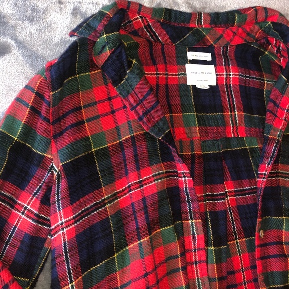 American Eagle Flannel Red Green Plaid Cute Summer - Picture 2 of 5